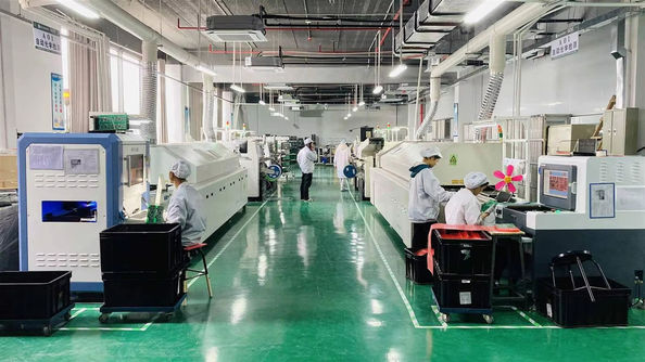 Shenzhen ShengShi TianHe Electronic Technology Co., Ltd. línea de producción del fabricante