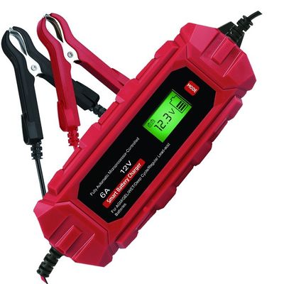 Un buen precio. Cargador de baterías de automóviles de plomo a prueba de agua 2A 6A 6V/12V Cargador de baterías en línea