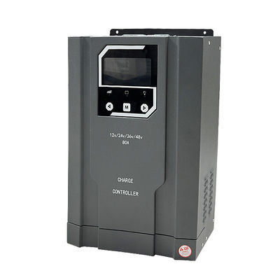Un buen precio. Control de carga de la batería del panel solar MPPT 12V/24V/36V/48V 50A en línea
